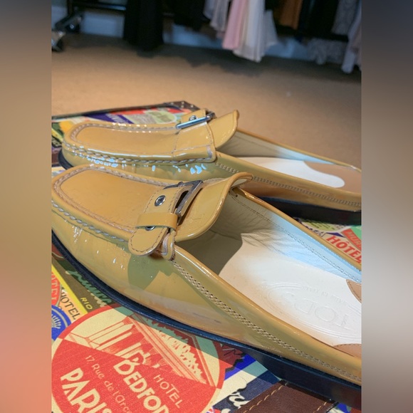 Tods Loafers Cream - Picture 6 of 7